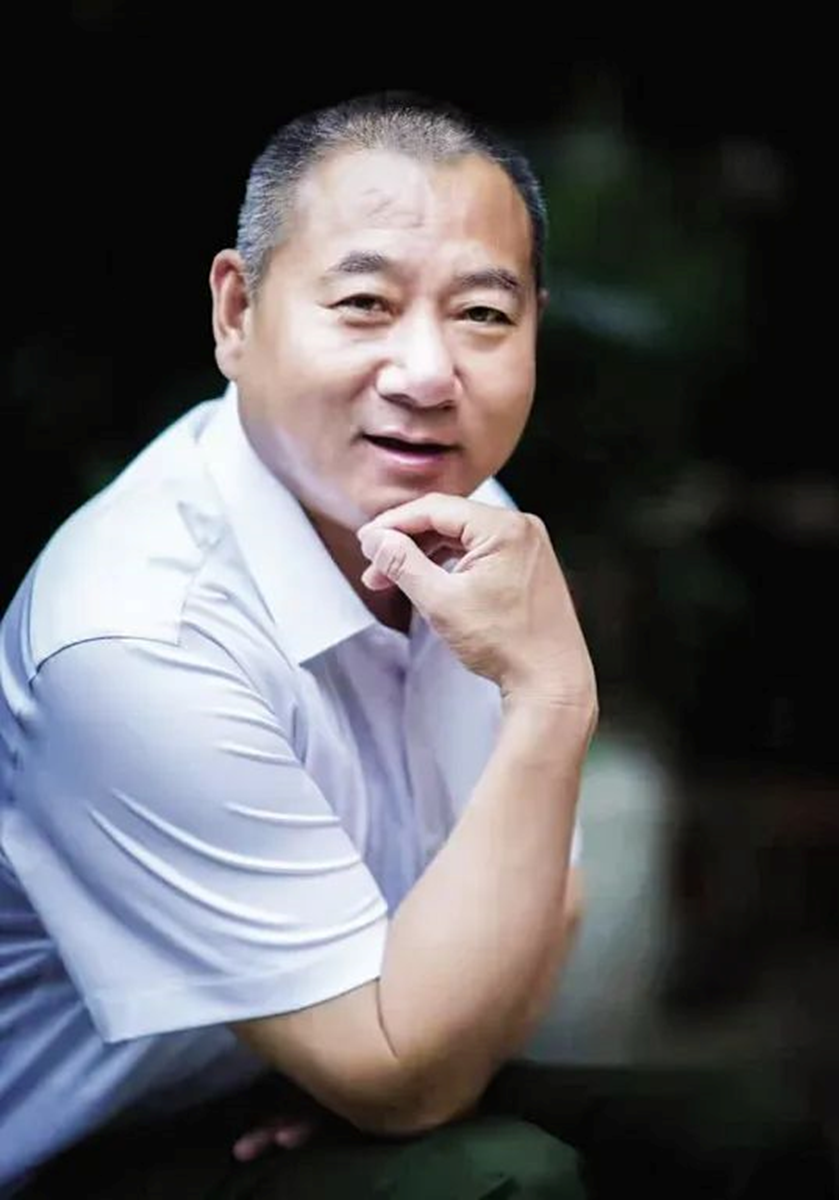 图为刘敦杰