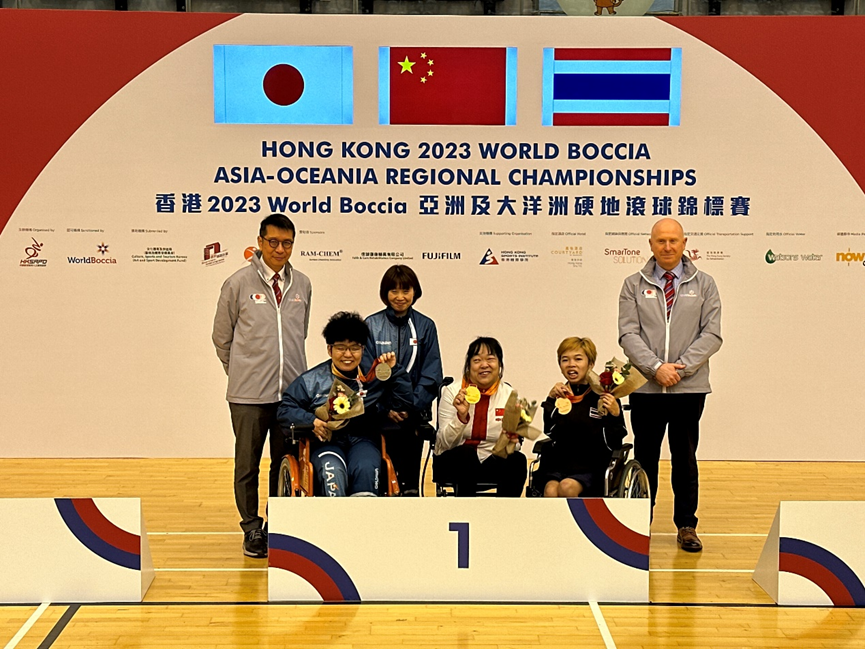图为我国运动员张琦获BC1级女子单打冠军
