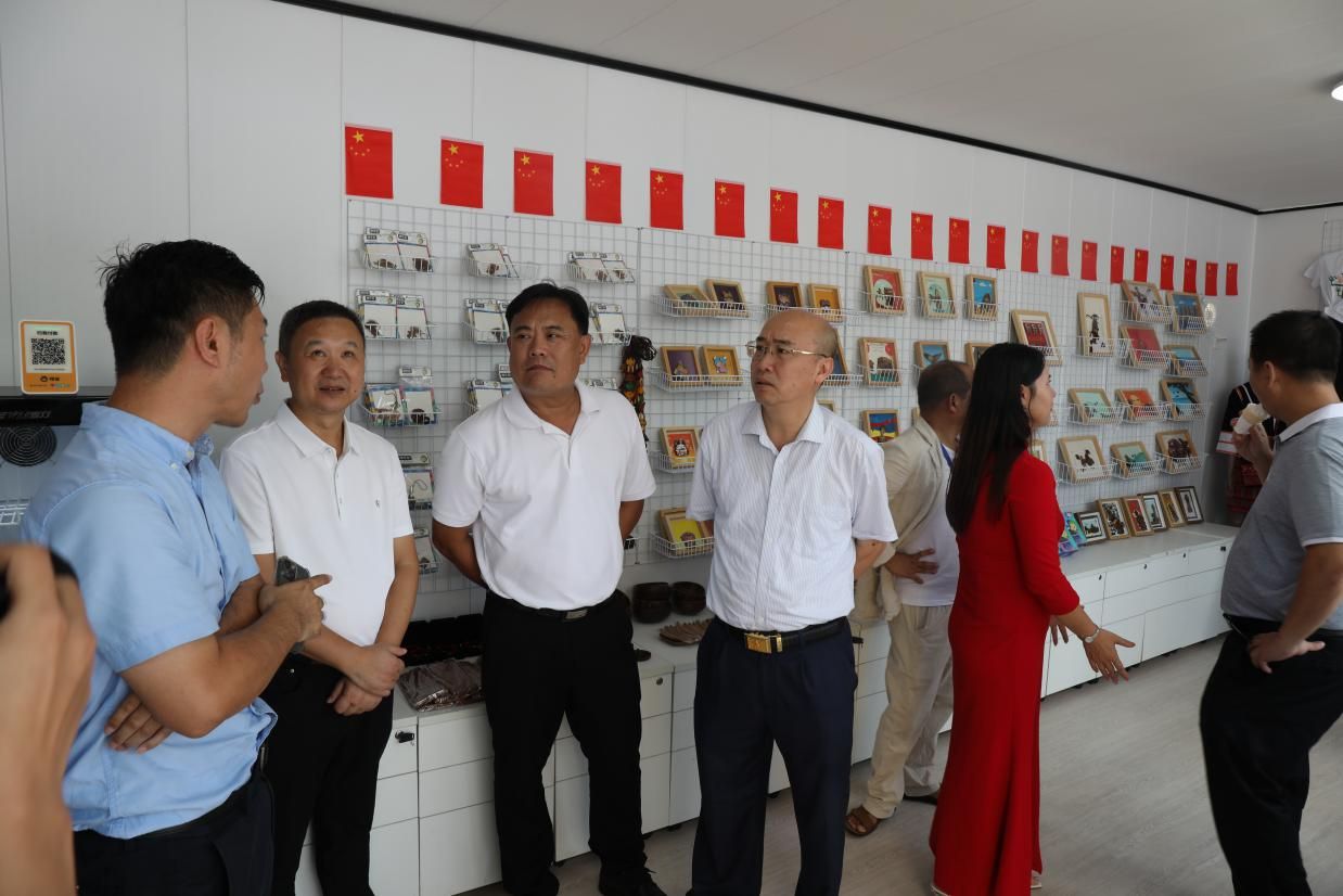 图为活动现场