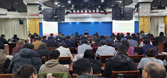 图为活动现场