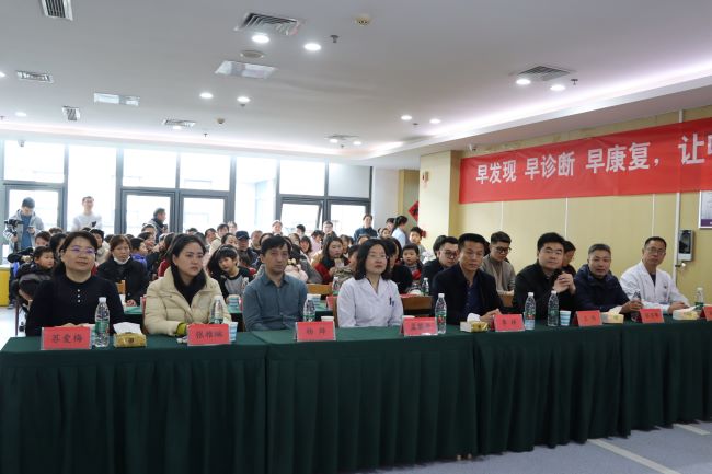 图为活动现场