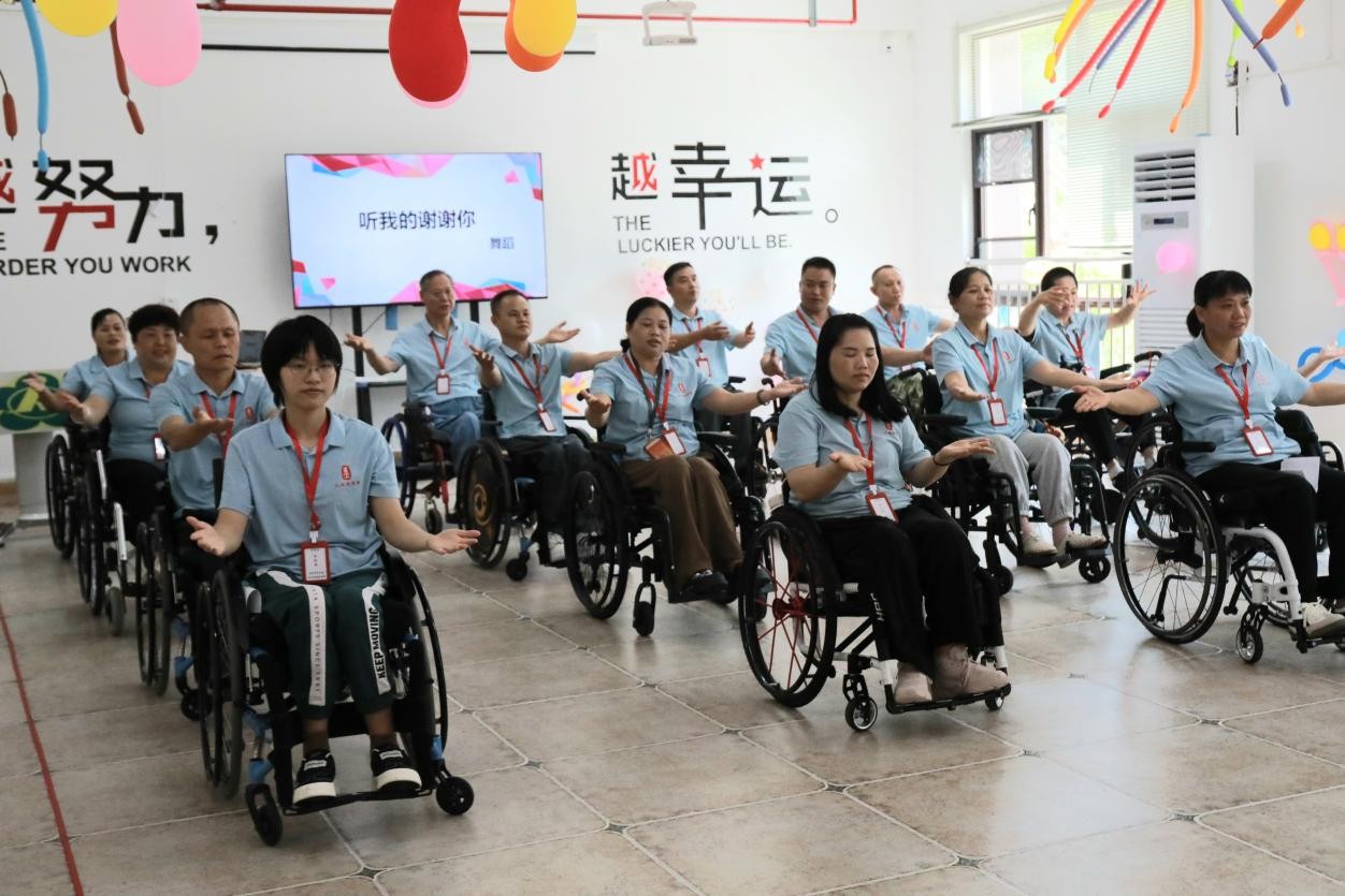 图为活动现场图片