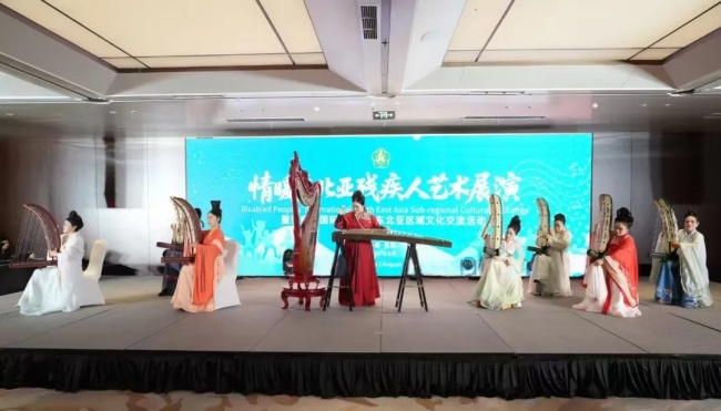 图为活动现场
