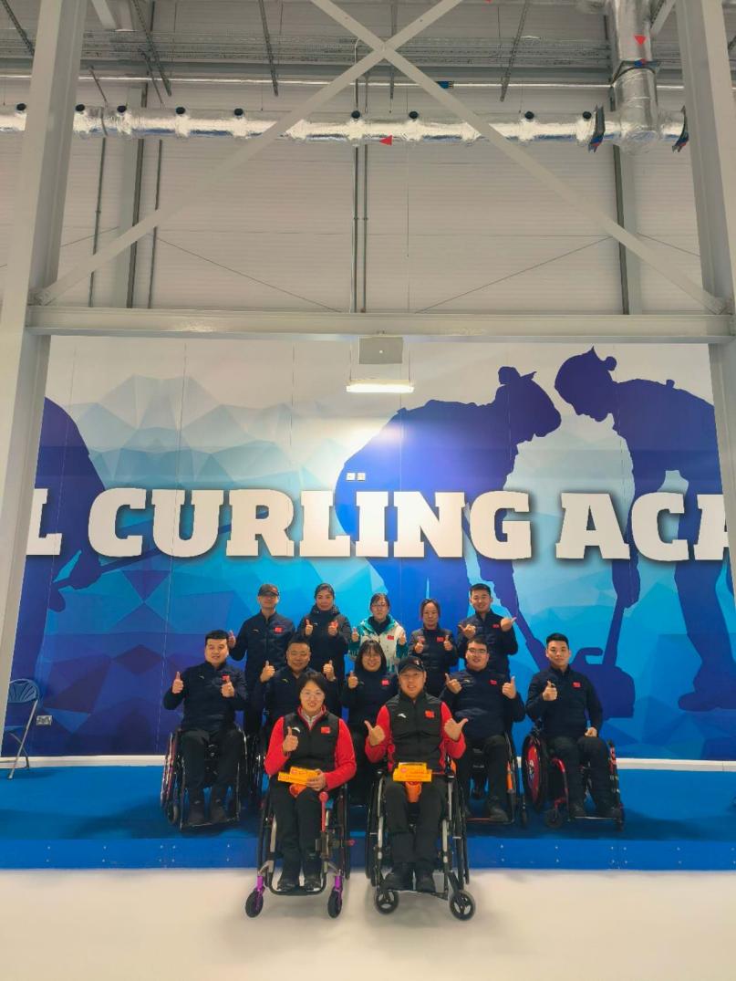 图为中国队合影