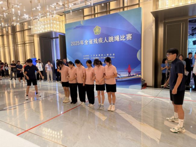 图为比赛现场