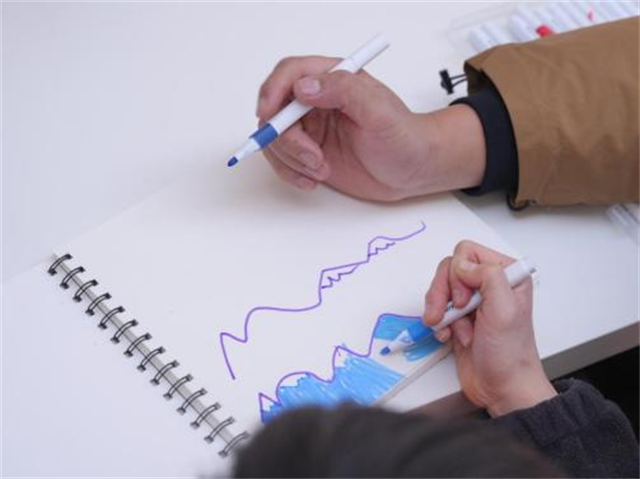 图为往期公教活动照片