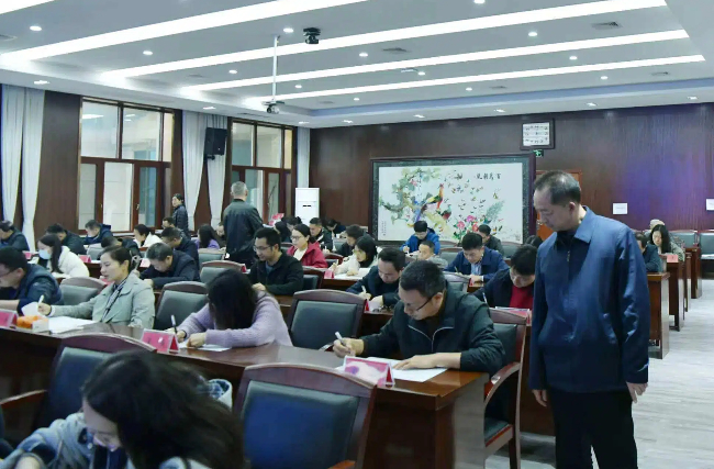 图为测试现场