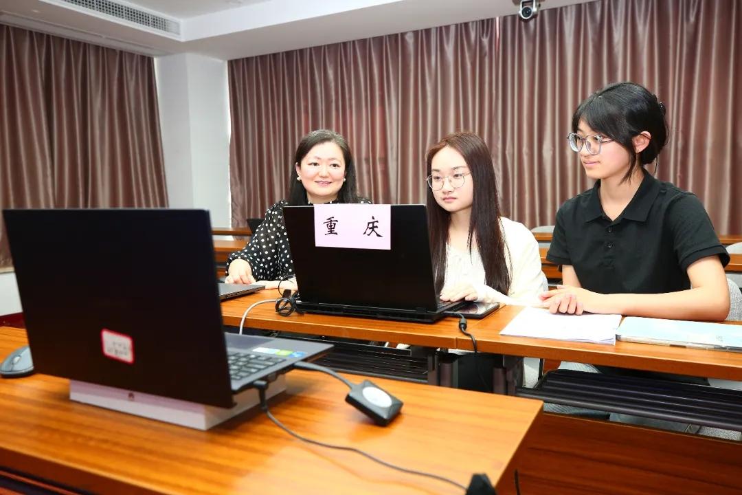 图为竞赛现场
