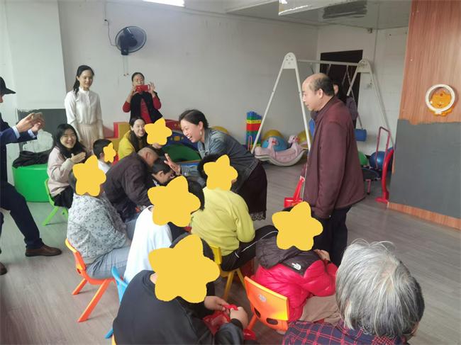 图为活动现场