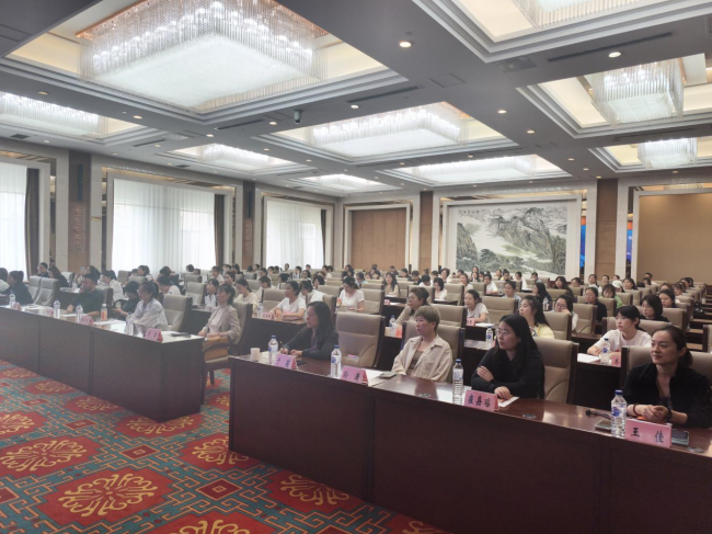 图为培训班现场